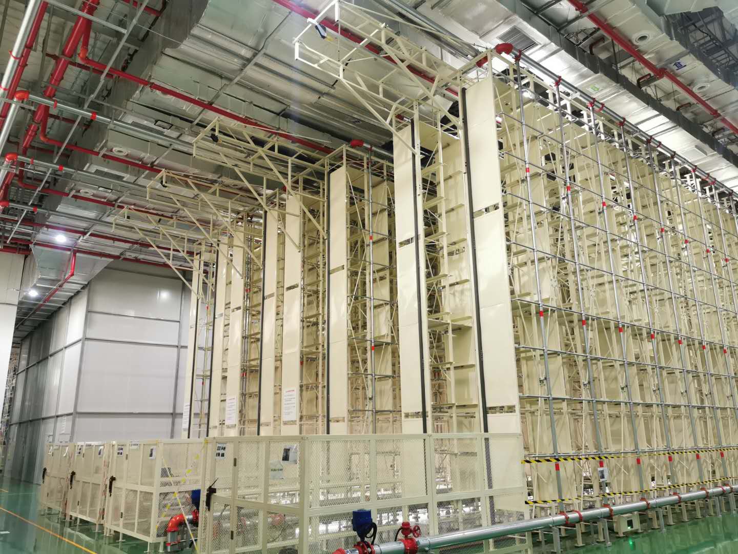 新能源自动化立体仓库：连接产业链的腾博会官网专业服务诚信为本枢纽